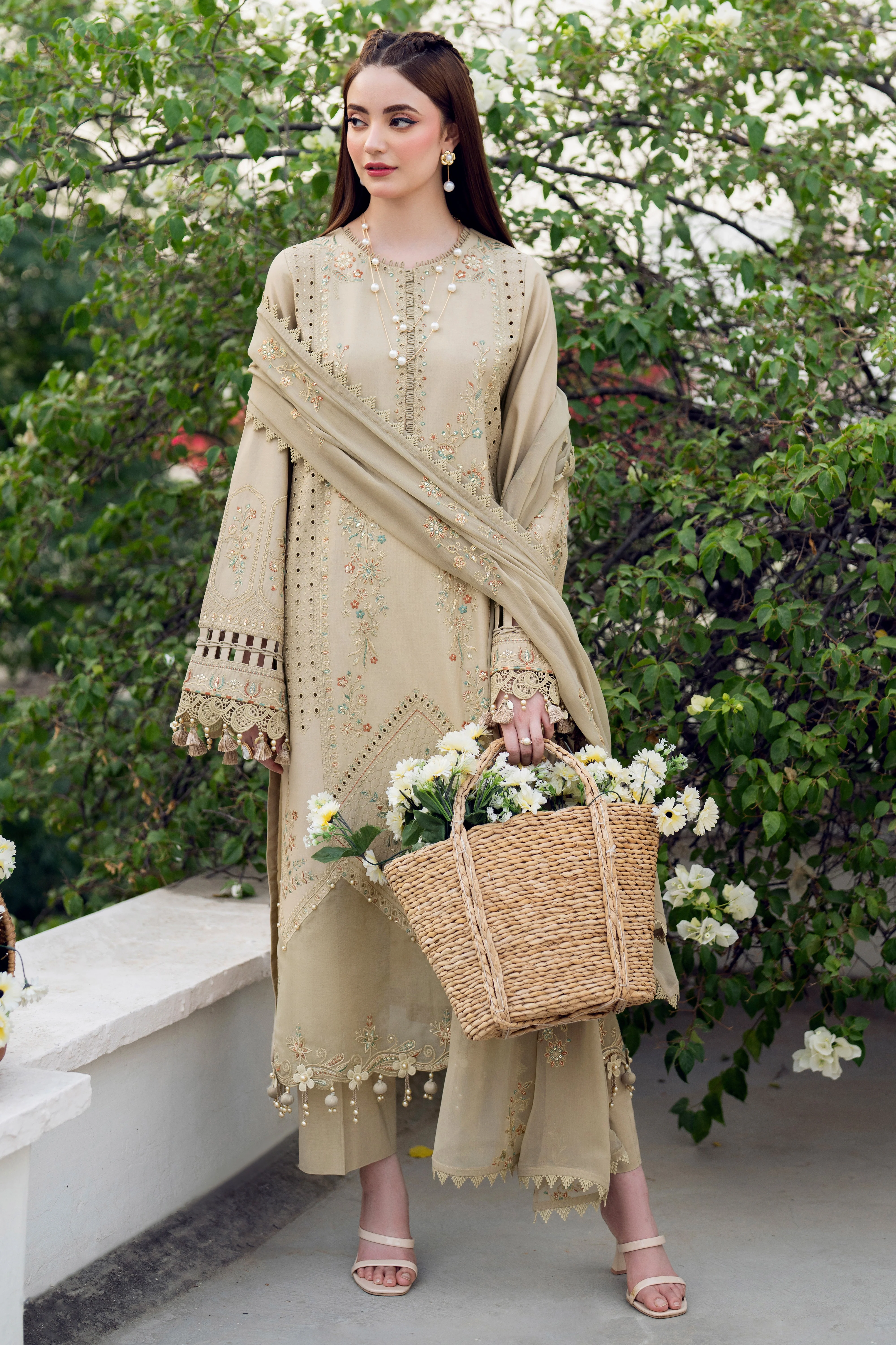 Husan Araa - Image 5