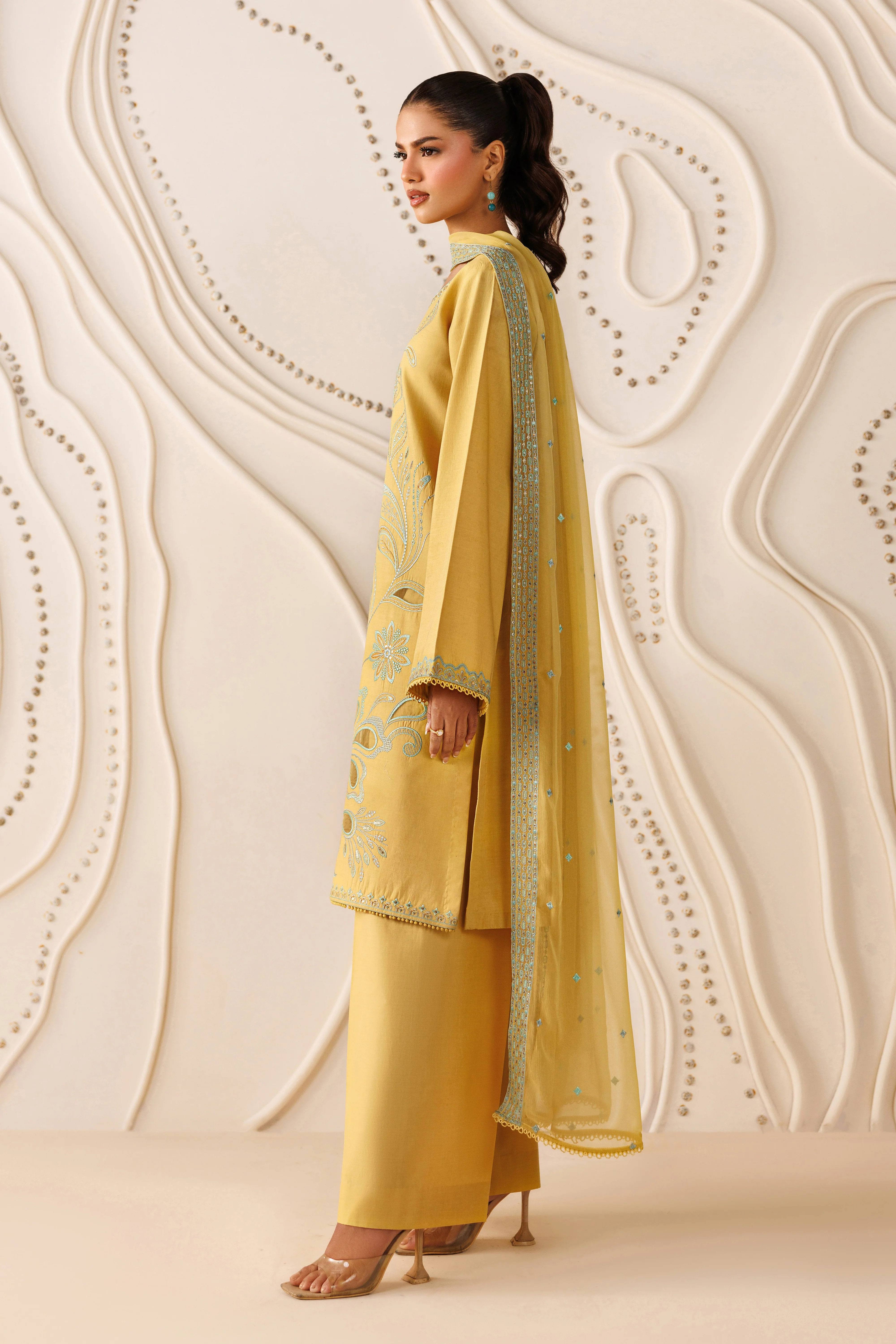 Mary - Image 4