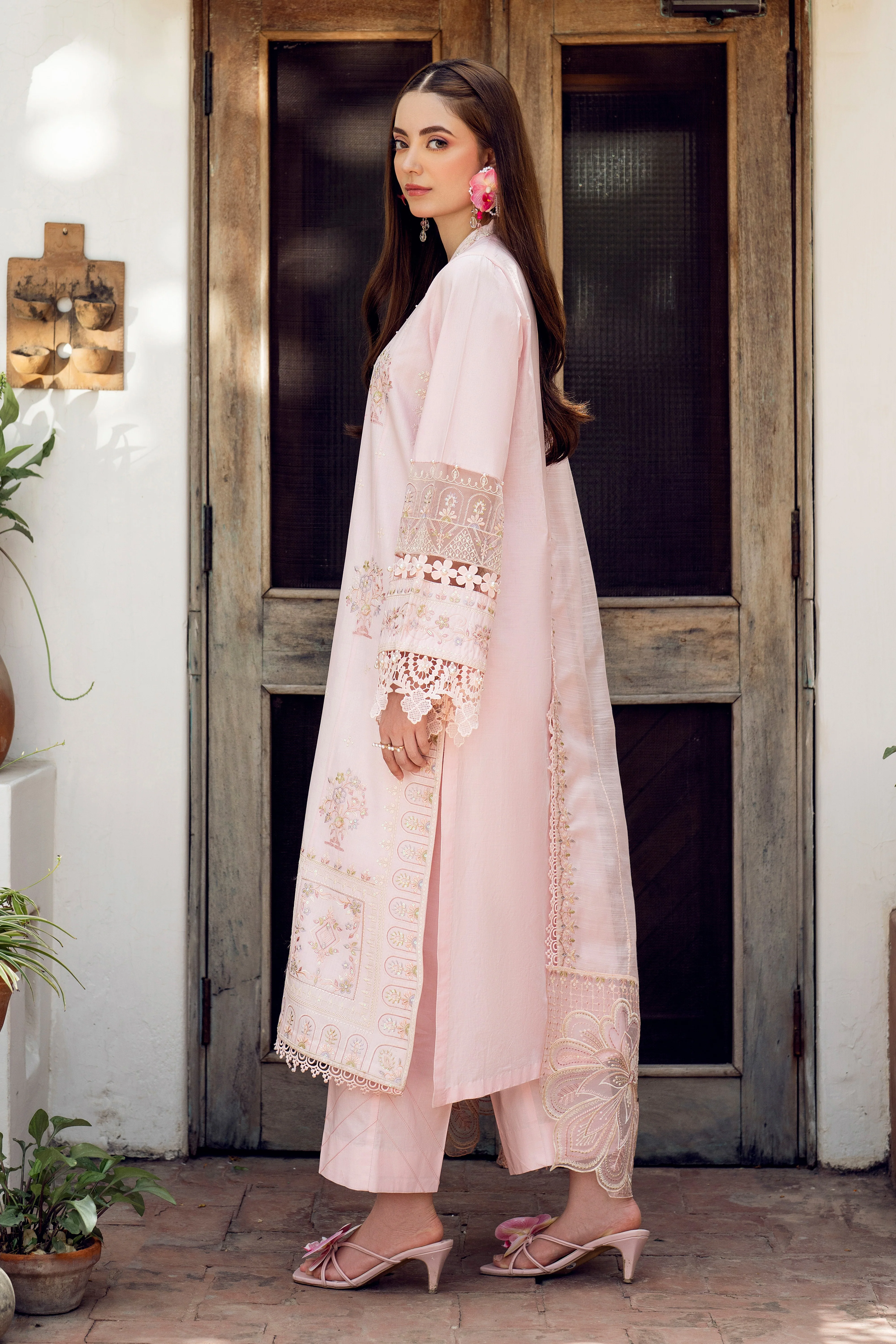 Nisha - Image 3
